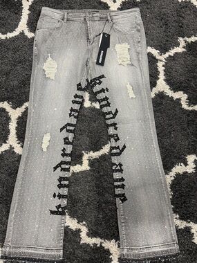 Kindred Soul Gray Studded Men’s Jeans
